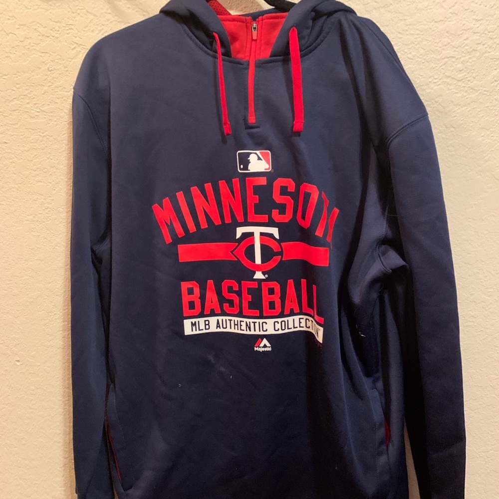 Men’s XL magestic Minnesota Baseball hoodie